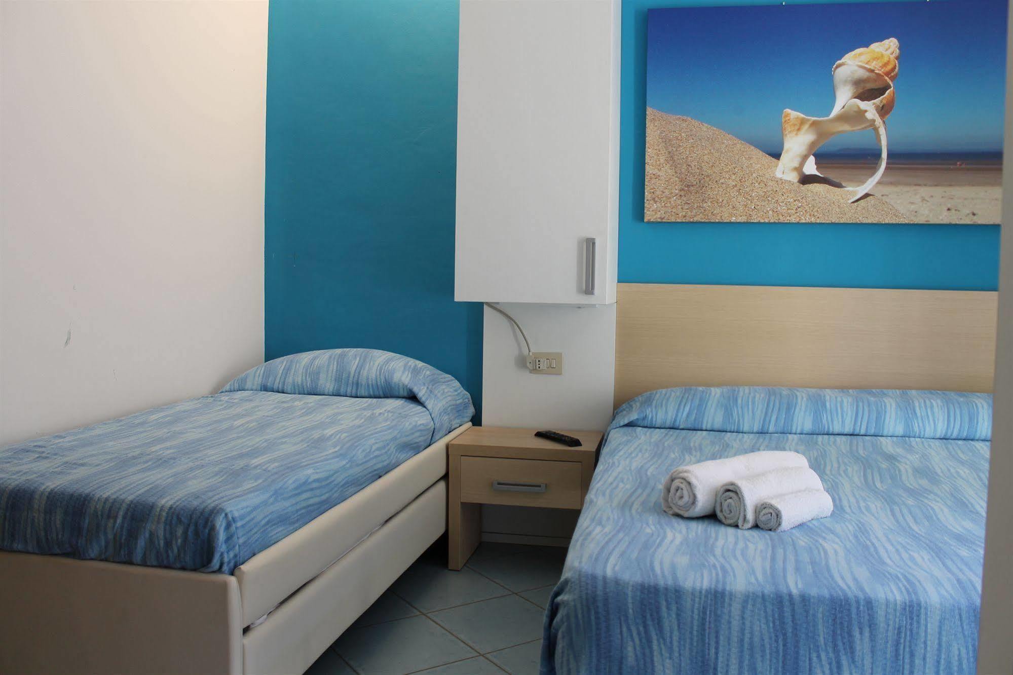 Hotel Esperia Cattolica Kültér fotó