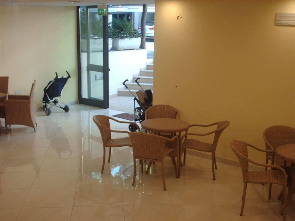 Hotel Esperia Cattolica Kültér fotó