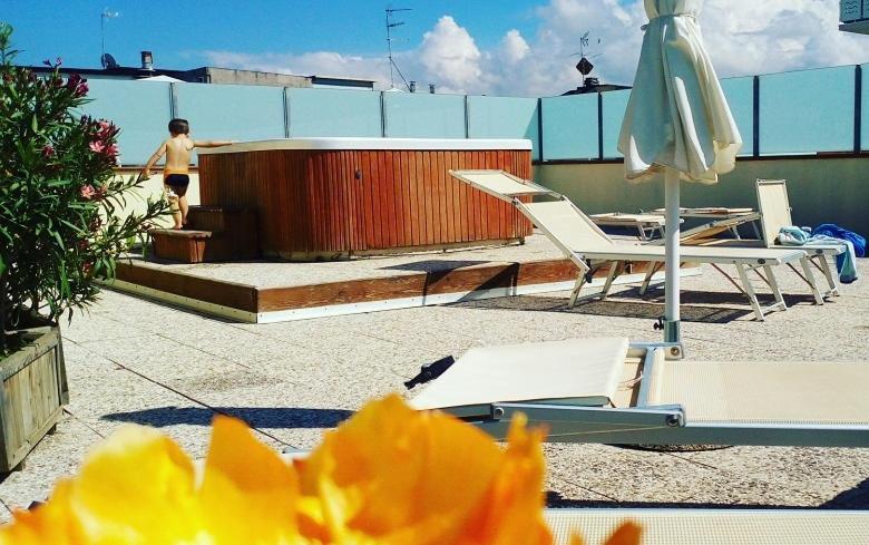 Hotel Esperia Cattolica Kültér fotó